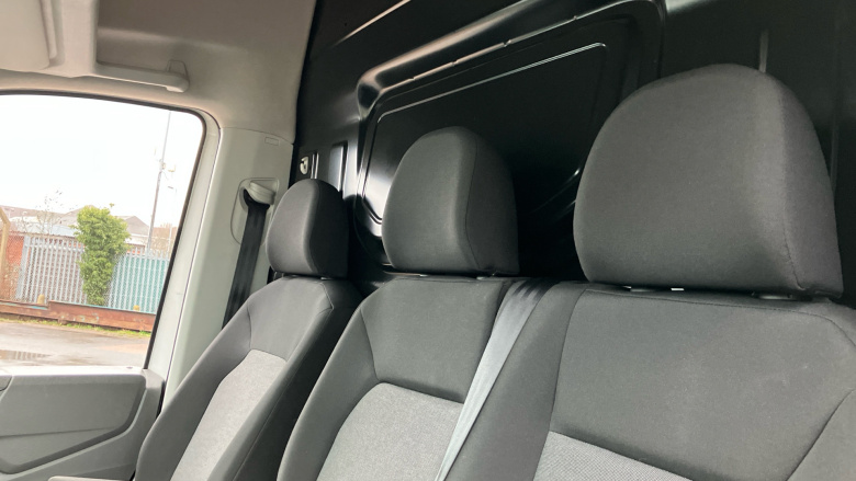 Volkswagen Crafter Cr35 Mwb Diesel 2.0 TDI 140PS Commerce Plus High Roof Van Auto